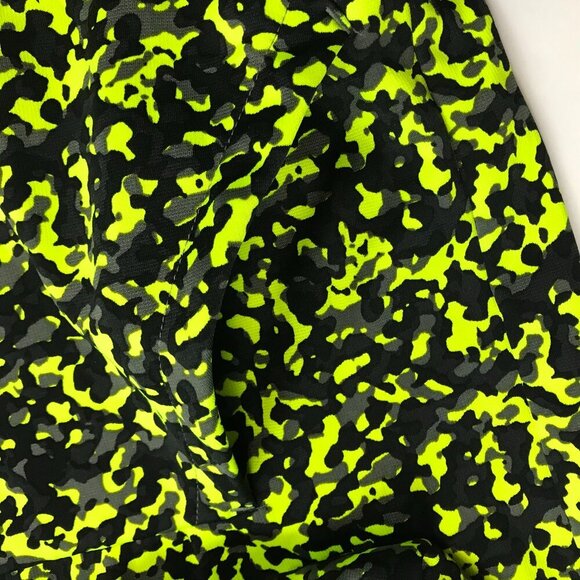 Nike Therma Fit Men Large Yellow Black Logo Long Sleeve Athletic Hoodie Pullover - Picture 4 of 7